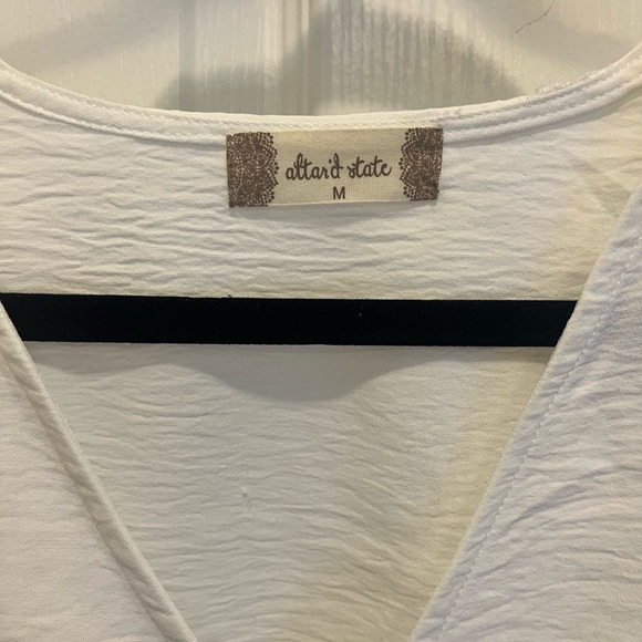 Top - Picture 2 of 3